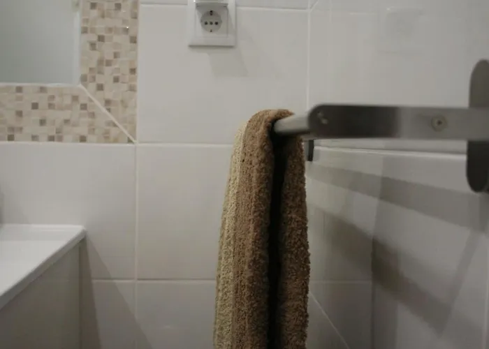 - Tranquilidade Junto A E Ao Centro!