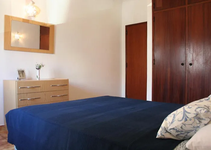 Apartament - Tranquilidade Junto A E Ao Centro!